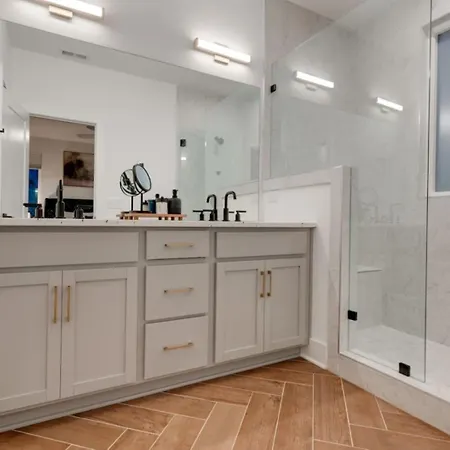 Apartment Luxury With Stunning Rooftop Views! Nashville
