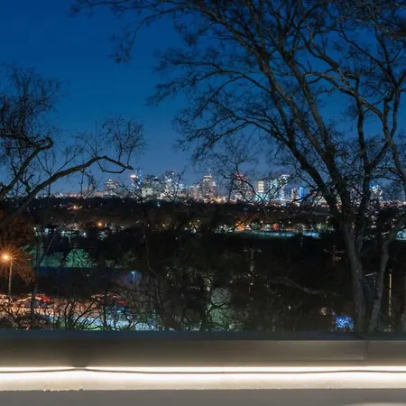Luxury With Stunning Rooftop Views! * Nashville