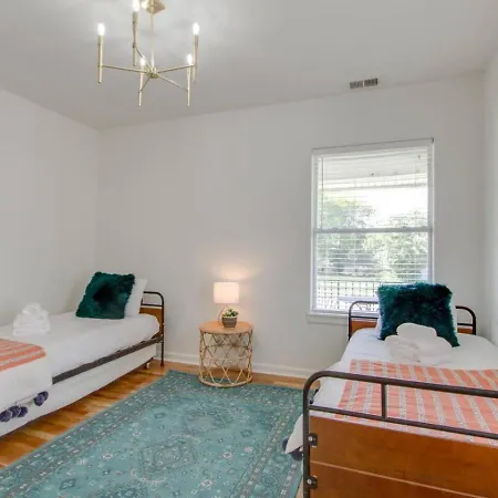 Holiday home Cozy Downtown Charmer 3 Bedroom 2 Bath Walk To Gulch Nashville
