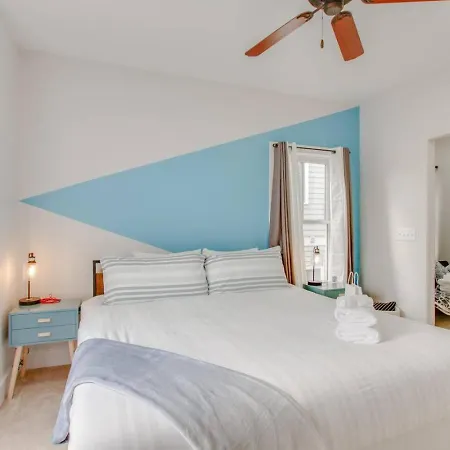 Vibrant Trendy Two Bedroom Near Marathon Village * Nashville