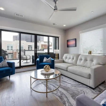 Holiday home Sapphire Loft 4 Bedroom 4.5 Bath Rooftop Patio