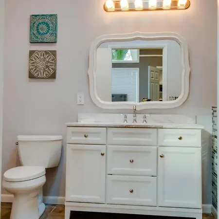 Gather And 10 Min From Downtown Holiday home