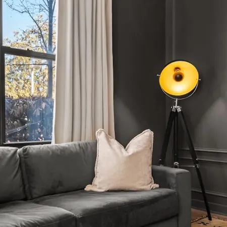 Music Row Pearls With Vandy And Belmont At Your Doorstep Apartment Nashville