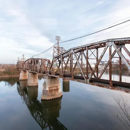 Apartment River Escape - River Views Walk To Broadway Nashville