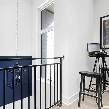The Trillium - Beautifully Designed With Rooftop Nashville