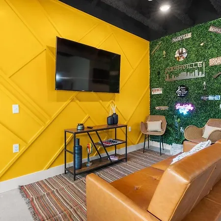Cozy Urban Escape * Nashville