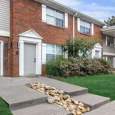 Apartment Brentwood U8 I Cozy & Comfy I 2bd I Free Parking *