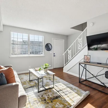 Brentwood P4 I Cozy & Comfy I 2bd 15 Bth Apartment
