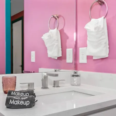 The Ultimate Girls Getaway The Flamingle House * Nashville