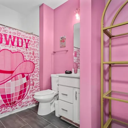 Holiday home The Ultimate Girls Getaway The Flamingle House