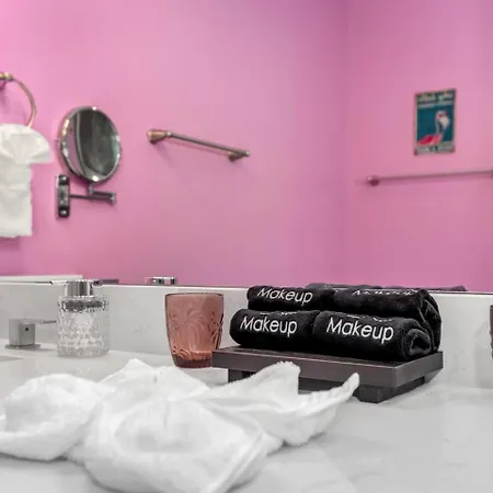 The Ultimate Girls Getaway The Flamingle House *