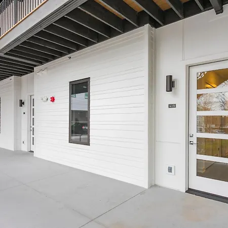 Holiday home 415 Merritt