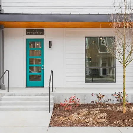 415 Merritt *