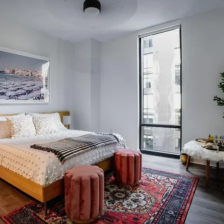 2 Bed 2 Bath Nest For Family