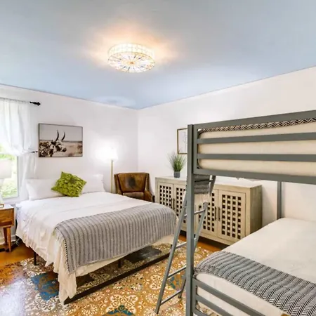 Charming Country Retreat - Birdwatcher Paradise Near Holiday home Nashville