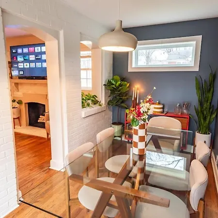 Cozy East Nash W Big Yard Holiday home Nashville