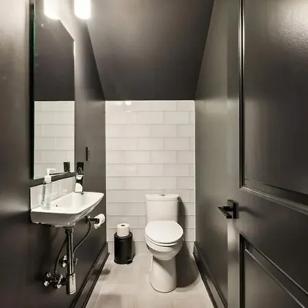 Cozy 1st-floor Retreat W Game & King Bed Apartment Nashville