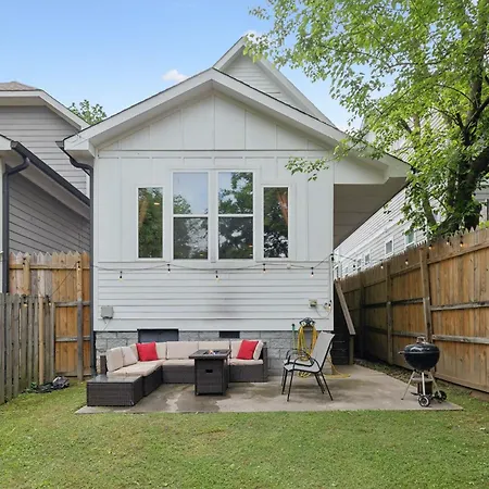 Cozy Retreat Mins To Broadway & East *