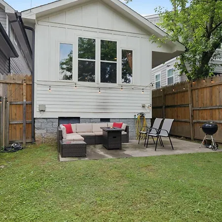 Cozy Retreat Mins To Broadway & East Apartment Nashville