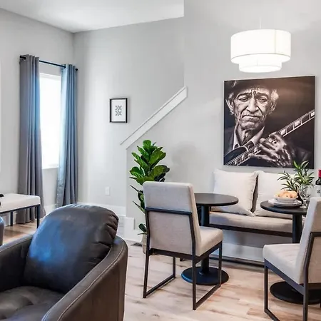 Side By Side Nash Homes - Relaxing Rooftop Patios