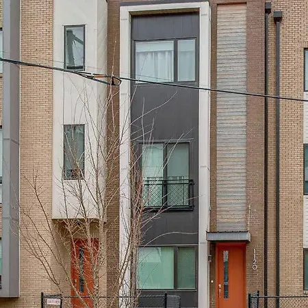 Holiday home Two Homes - Accommodates 24 Guests Nashville