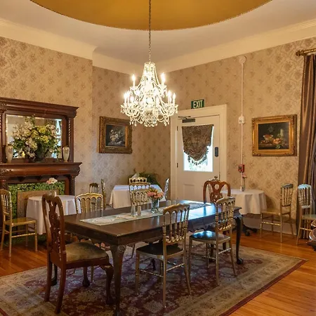 Belle Air Mansion And Bed & Breakfast