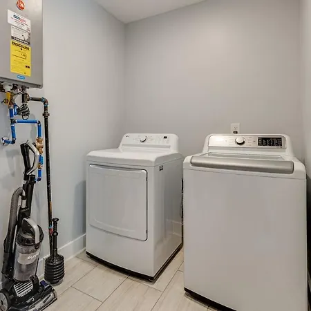Private Rental-sleeps 12-cashville Charm *