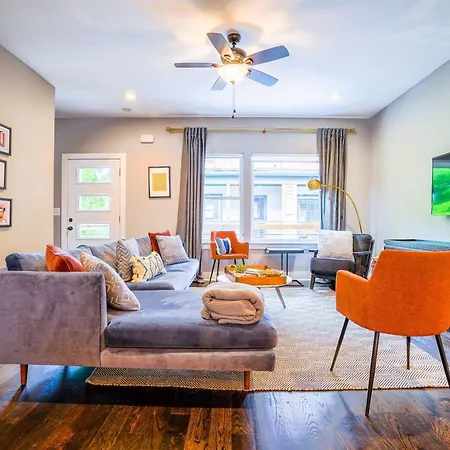 Side By Side Townhomes In East Holiday home Nashville