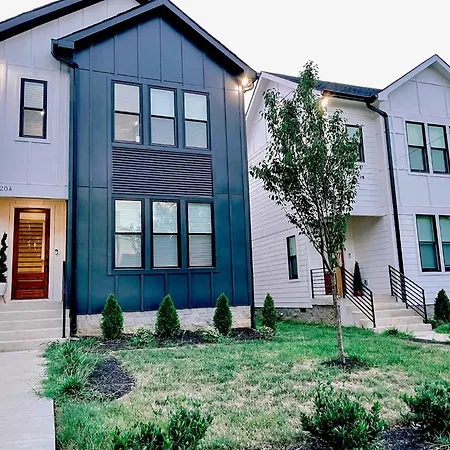 Glamorous 3 Bdr In East - Pet Friendly Holiday home *