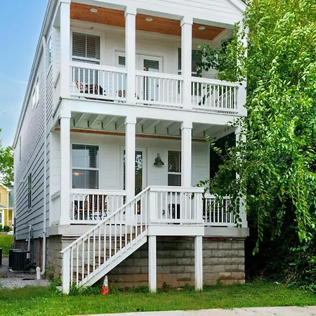Downtown Oasis Sleeps 12 And 1 And A Half Miles To Broadway Nashville