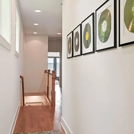 Downtown Oasis Sleeps 12 And 1 And A Half Miles To Broadway * Nashville