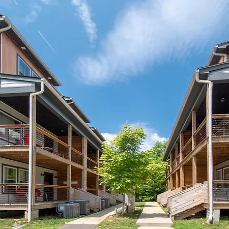 Side By Side Townhomes In East Nashville