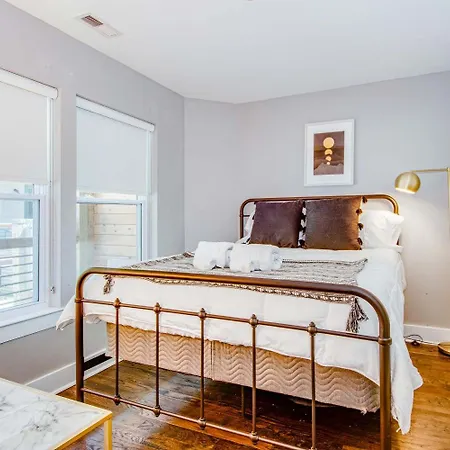 Holiday home Side By Side Townhomes In East