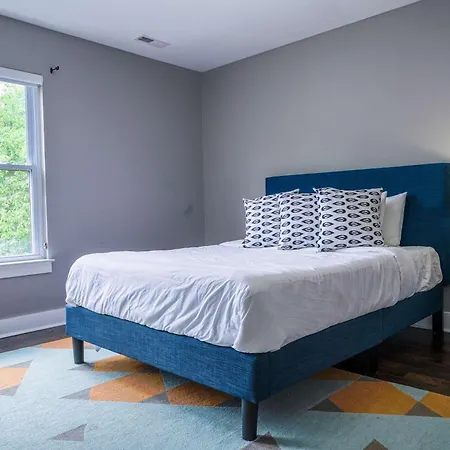 Side By Side Townhomes In East *