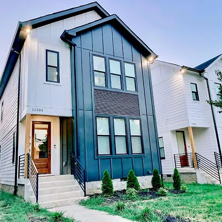 Glamorous 3 Bdr In East - Pet Friendly Holiday home *