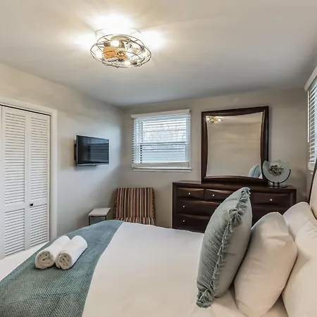 Luxurious 4br Pet Friendly Holiday home