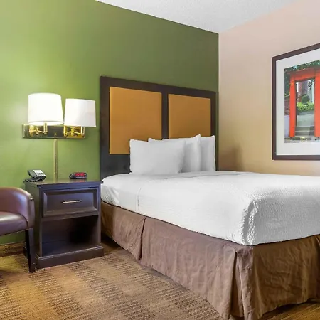Extended America Select - - Airport Hotel