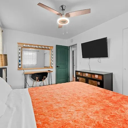 Game And Bunks Sleeps 12 Near Downtown Nashville