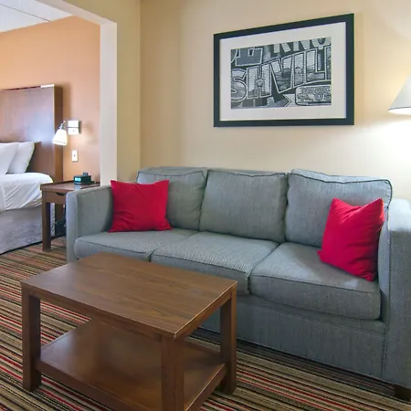 Four Points By Sheraton Airport Hotel