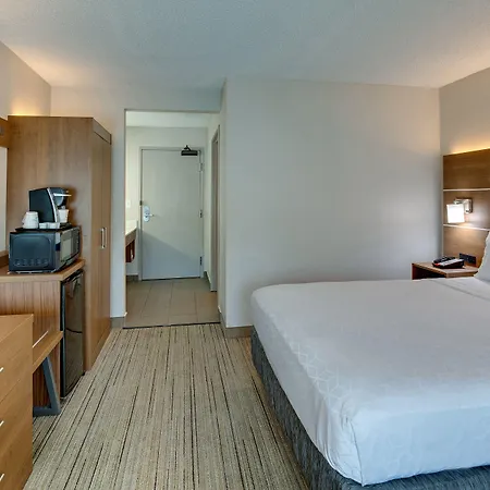 Express W-i40 By Ihg Hotel