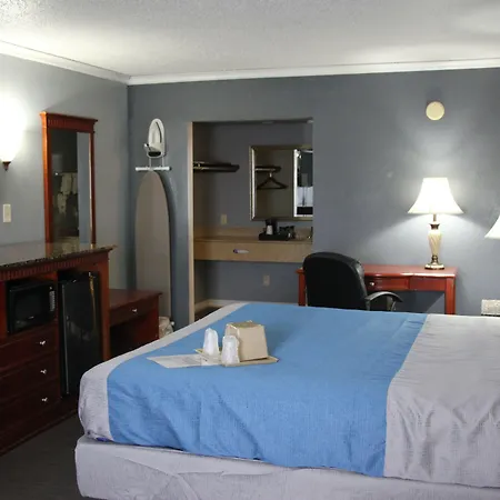 Hotel Quarters &
