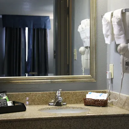 Hotel Quarters &