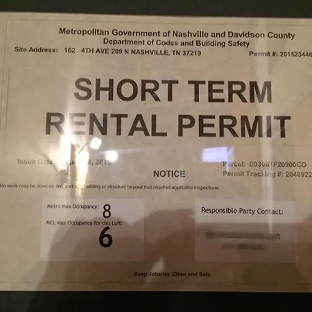 Johnny Apartment