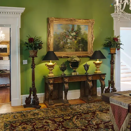Belle Air Mansion And Bed & Breakfast