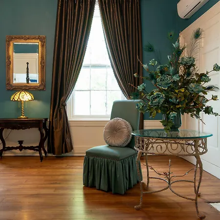Belle Air Mansion And Bed & Breakfast Nashville