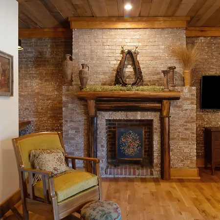 Bed & Breakfast Belle Air Mansion And 3*