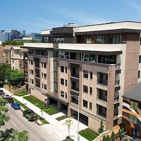 Acoustic Anthem-2 Units-pool & Gym-in Music Row Nashville