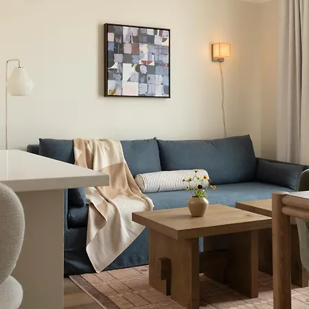 Mint House Marathon Village By Kasa Hotel