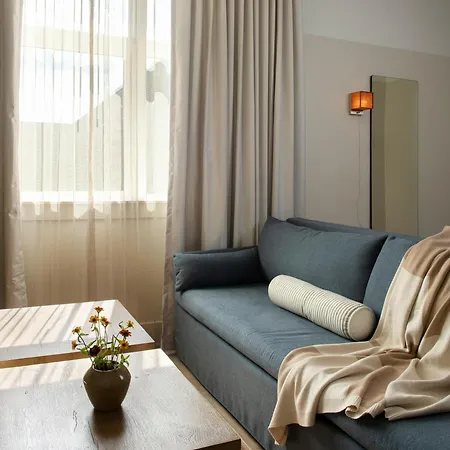 Hotel Mint House Marathon Village By Kasa
