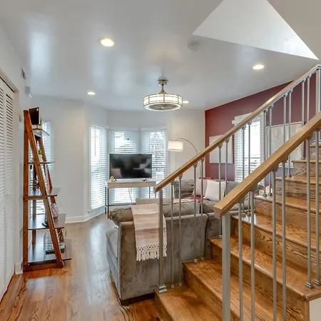 Apartment Steps From Vandy, Live Music-downtown 9 Mins Away! Nashville